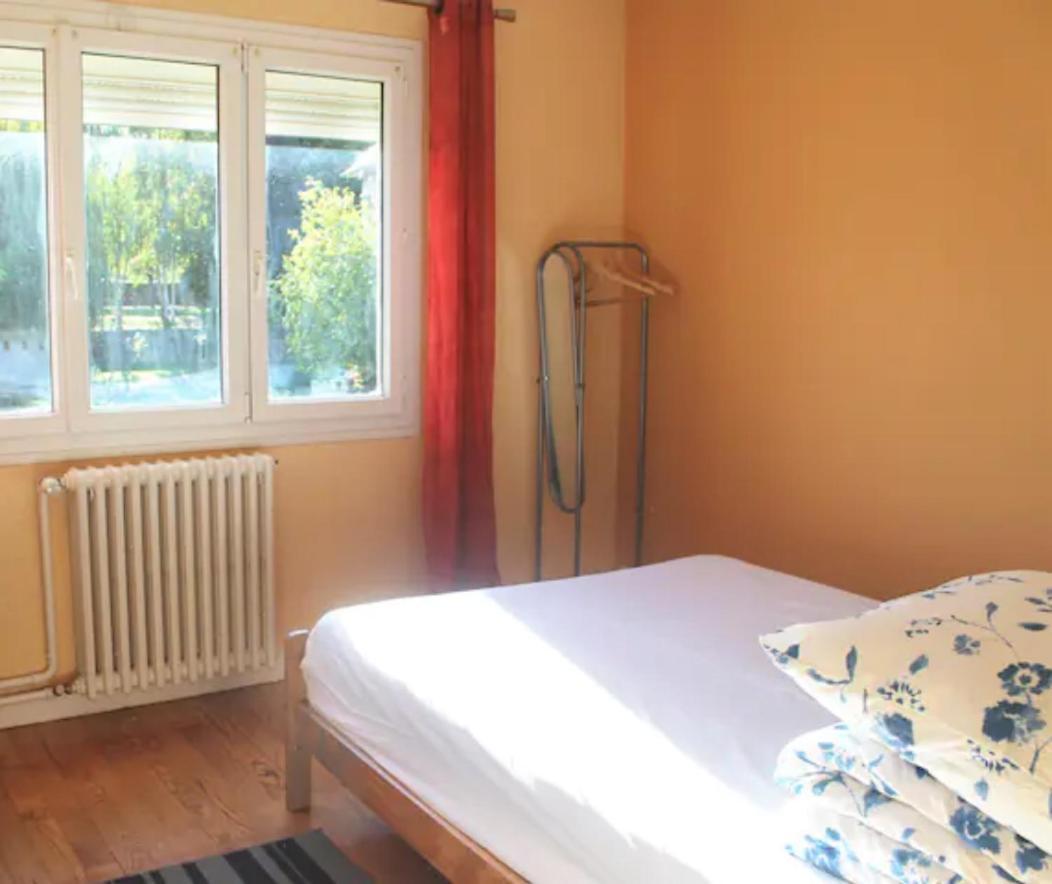 Maison calme et idéalement placée caen/st contest Cambes-en-Plaine Extérieur photo